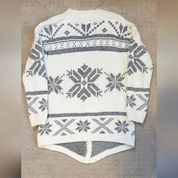 Open Style Blanket Cardigan, Snowflake Pattern - Picture 4 of 10